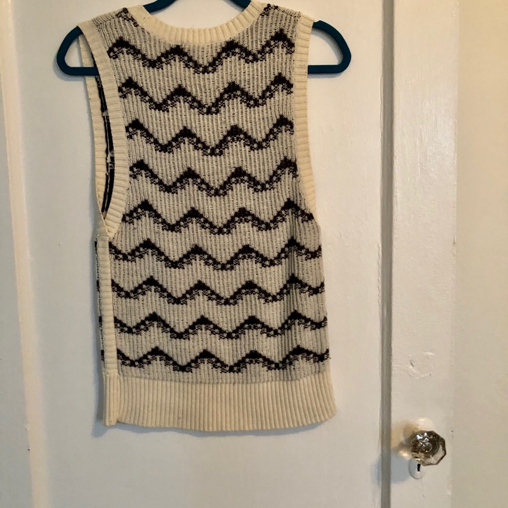 Urban outfitters vest - Picture 2 of 4